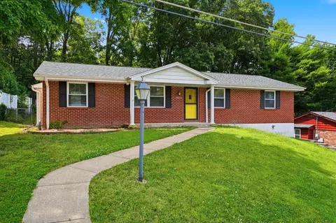 2513 Twin Hills Rd, Jefferson City, MO 65109
