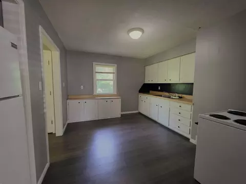 Kitchen - 305 Sunset Dr, Fulton, MO 65251 photo 1 of 1