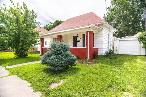 528 Farror St, Moberly, MO 65270 photo 2
