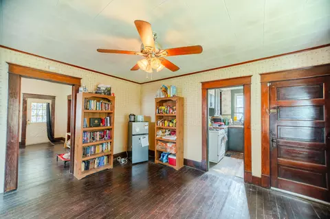 528 Farror St, Moberly, MO 65270 photo 9