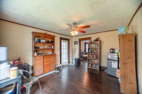 528 Farror St, Moberly, MO 65270 photo 5