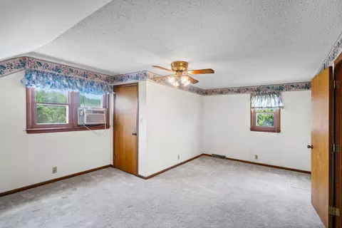 Bedroom - 1200 E Logan St, Moberly, MO 65270 photo 2 of 4