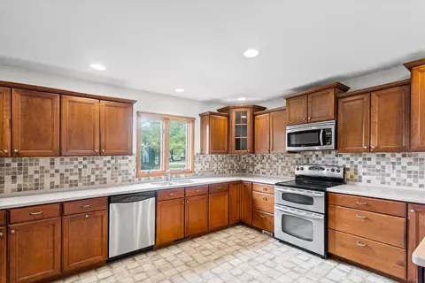 Kitchen - 1200 E Logan St, Moberly, MO 65270 photo 4 of 5