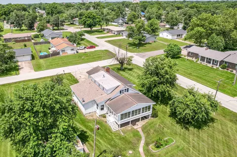 View/Area - 1200 E Logan St, Moberly, MO 65270 photo 3 of 4
