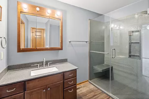 Bath - 1200 E Logan St, Moberly, MO 65270 photo 1 of 3