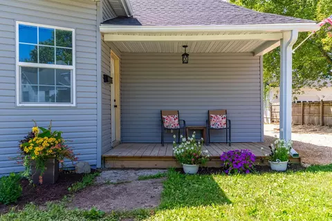 1016 E Jackson St, Mexico, MO 65265 photo 3