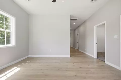 1016 E Jackson St, Mexico, MO 65265 photo 8