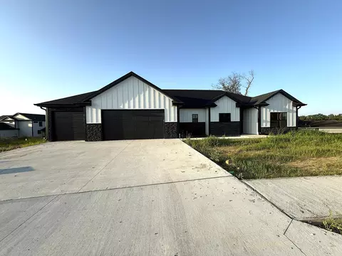 930 Stacy Dr, Ashland, MO 65010 photo 1