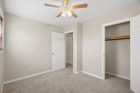 Bedroom - 6204 E Sharon Ln, Columbia, MO 65202 photo 5 of 7