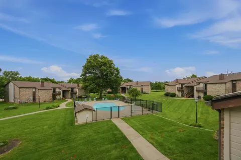1879 N Waterfront Dr #H, Columbia, MO 65202