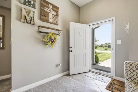 922 Windset Ct, Centralia, MO 65240 photo 9