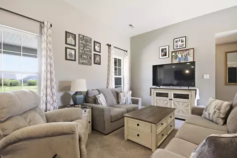 922 Windset Ct, Centralia, MO 65240 photo 18