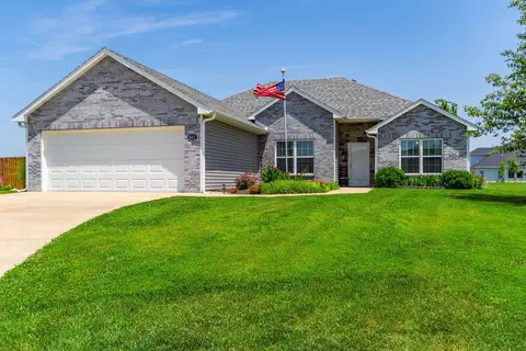 922 Windset Ct, Centralia, MO 65240 photo 3