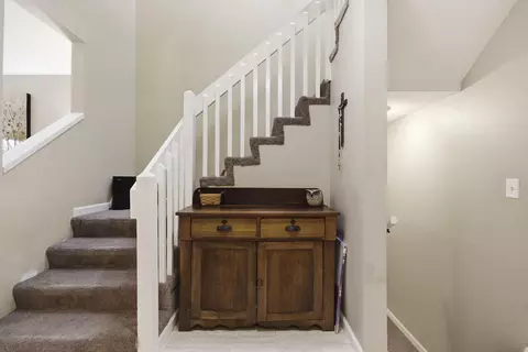 Entry Way - 461 Foxfire Dr, Columbia, MO 65201 photo 6 of 9