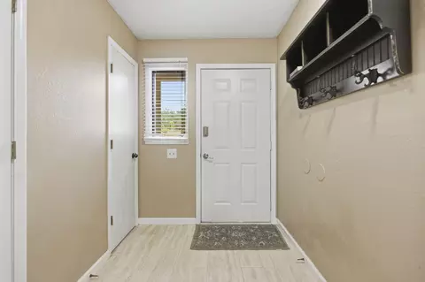 Entry Way - 461 Foxfire Dr, Columbia, MO 65201 photo 1 of 9