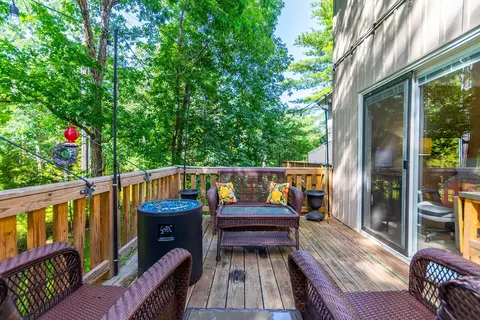 Exterior - 461 Foxfire Dr, Columbia, MO 65201 photo 6 of 8