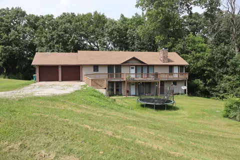 143 County Road 402a, Fayette, MO 65248