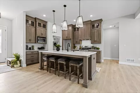Kitchen - 6020 Kestrel Lp Lp, Columbia, MO 65202 photo 2 of 5