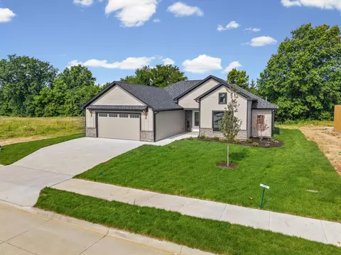 Exterior - 6020 Kestrel Lp Lp, Columbia, MO 65202 photo 3 of 6