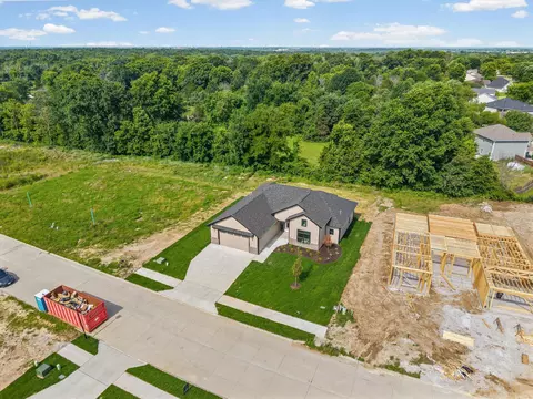 View/Area - 6020 Kestrel Lp Lp, Columbia, MO 65202 photo 2 of 4