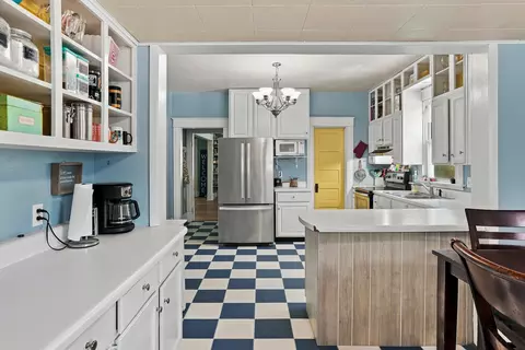 Kitchen - 910 W Davis St, Fayette, MO 65248 photo 5 of 5