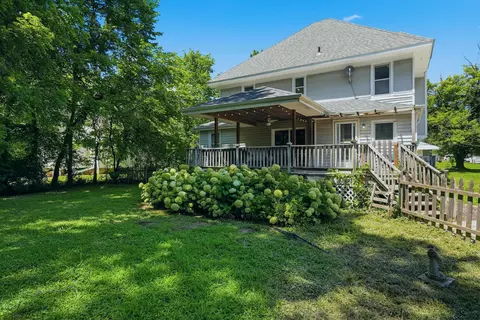 Exterior - 910 W Davis St, Fayette, MO 65248 photo 9 of 12