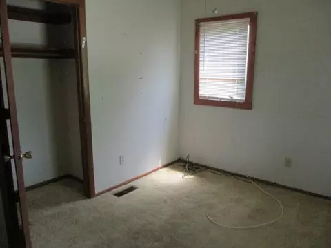 Bedroom - 1211 Falcon Dr, Mexico, MO 65265 photo 1 of 2