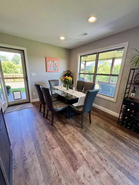 Dining - 4850 E Liberty Ln, Ashland, MO 65010 photo 2 of 2