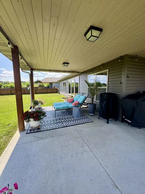 Exterior - 4850 E Liberty Ln, Ashland, MO 65010 photo 13 of 18