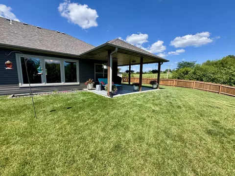 Exterior - 4850 E Liberty Ln, Ashland, MO 65010 photo 5 of 18
