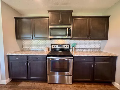 Kitchen - 4850 E Liberty Ln, Ashland, MO 65010 photo 4 of 6
