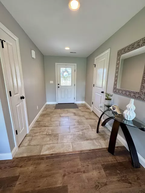 Entry Way - 4850 E Liberty Ln, Ashland, MO 65010 photo 1 of 1