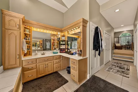 Entry Way - 2805 State Road Aa, Holts Summit, MO 65043 photo 5 of 8
