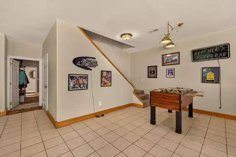 Entry Way - 2805 State Road Aa, Holts Summit, MO 65043 photo 4 of 8