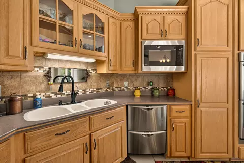 Kitchen - 2805 State Road Aa, Holts Summit, MO 65043 photo 5 of 6