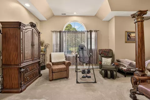 Bedroom - 2805 State Road Aa, Holts Summit, MO 65043 photo 3 of 10