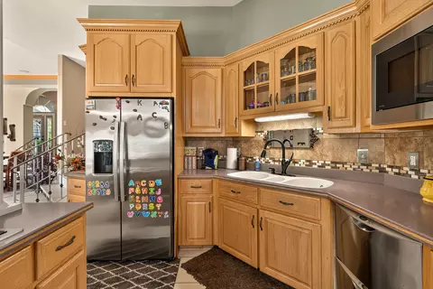 Kitchen - 2805 State Road Aa, Holts Summit, MO 65043 photo 3 of 6