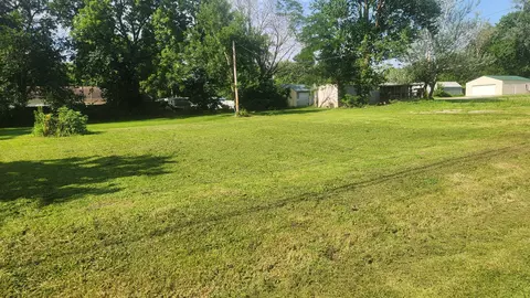 400 S Ruby St, Sturgeon, MO 65284 photo 3