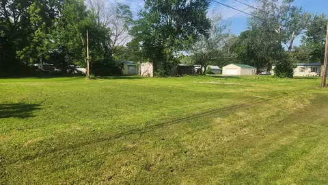 400 S Ruby St, Sturgeon, MO 65284 photo 4