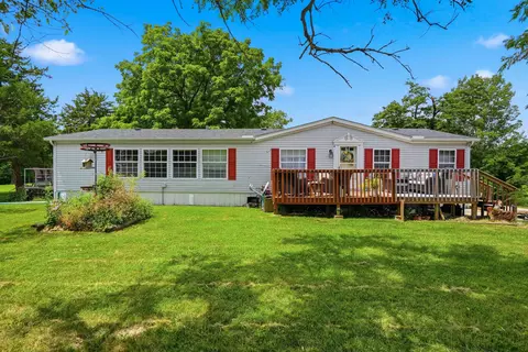 19673 N Mount Pleasant Rd, Hartsburg, MO 65039