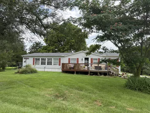 19673 N Mount Pleasant Rd, Hartsburg, MO 65039