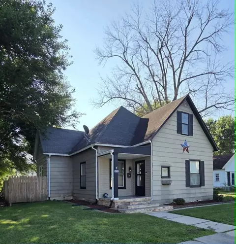 416 S Collier St, Centralia, MO 65240