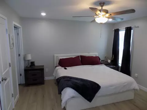 Bedroom - 534 Barrow St, Moberly, MO 65270 photo 4 of 6