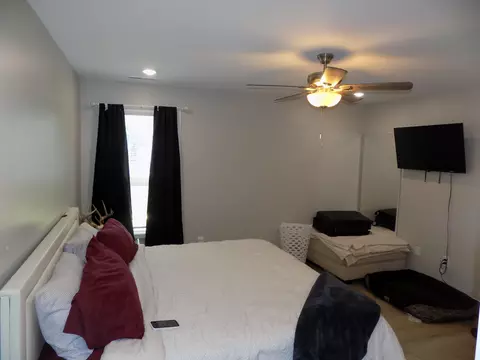 Bedroom - 534 Barrow St, Moberly, MO 65270 photo 6 of 6