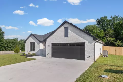Exterior - 1874 County Road 358, Fulton, MO 65251 photo 2 of 7