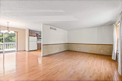 Living - 2709 Pine Dr, Columbia, MO 65202 photo 2 of 4