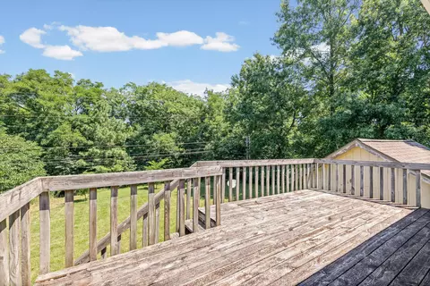 Exterior - 2709 Pine Dr, Columbia, MO 65202 photo 5 of 10