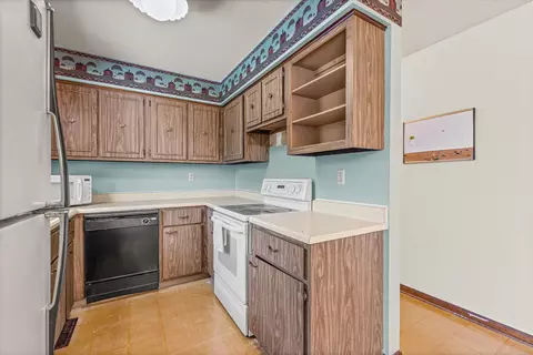 Kitchen - 2709 Pine Dr, Columbia, MO 65202 photo 1 of 3