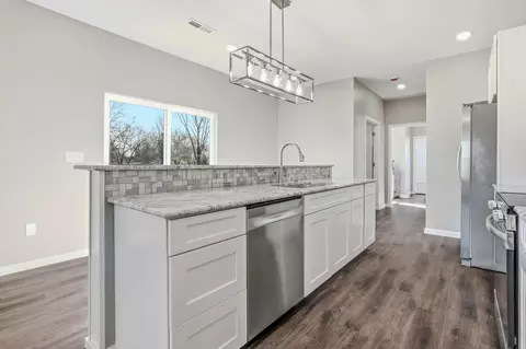 Kitchen - 1000 Henry St, Moberly, MO 65270 photo 1 of 4