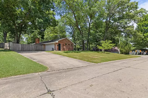Exterior - 1019 Harvard, Columbia, MO 65203 photo 10 of 11